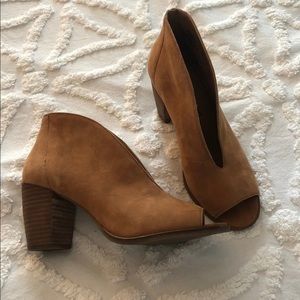 Lucky Brand Joal Shooties